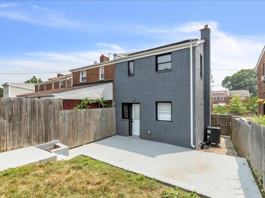 Quaint 3/2.5 In Dupont * Washington